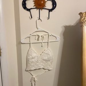 crochet adjustable tank with built in bra padding!